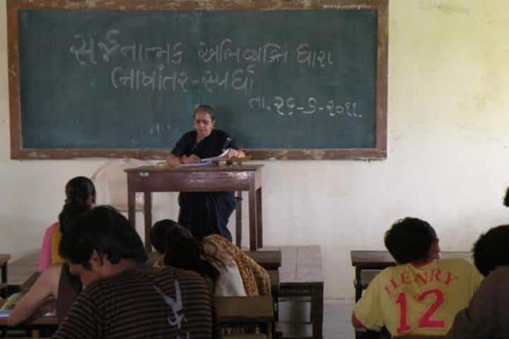 Smt Savitaben Chunibhai Patel Fartikuiwala Commerce College, Dabhoi campus photo 2