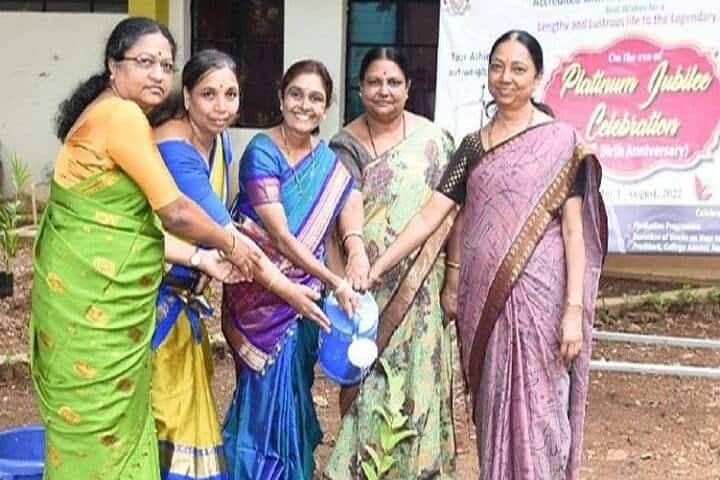 KLE Society's Shri Mrityunjaya College of Arts and Commerce, Dharwad campus photo 6