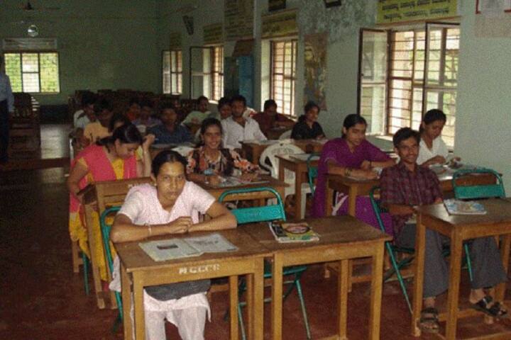 Mahatma Gandhi Centenary Arts Commerce and Ganesh Hegde Dodmane Science College, Siddapura campus photo 2
