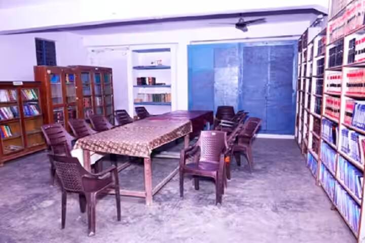 Hari Singh Ruprah Arts Commerce and Law College, Jabalpur campus photo 3