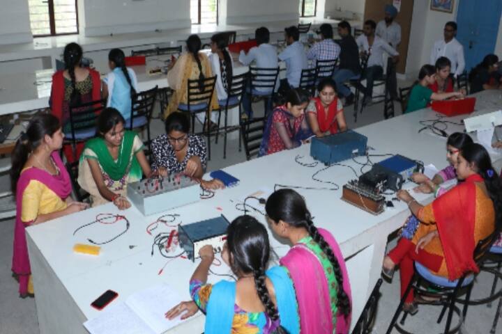 SGN Khalsa PG College, Hanumangarh campus photo 4