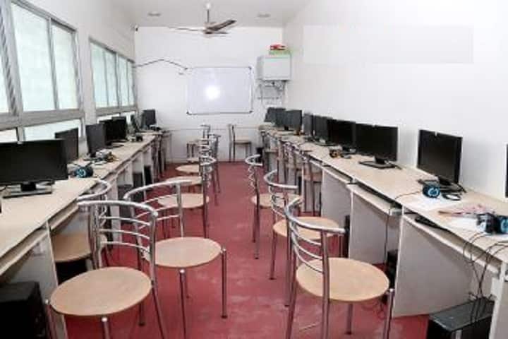 Shikshan Mandal Mahila Mahavidyalaya, Karad campus photo 6