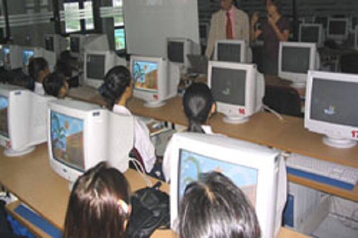 Shri Swami Naga Ji Balika Degree College, Hamirpur campus photo 3