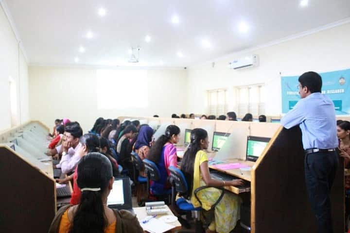 Pazhassi Raja College, Pulpally campus photo 3