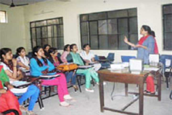 Ismail National Mahila PG College, Meerut campus photo 4
