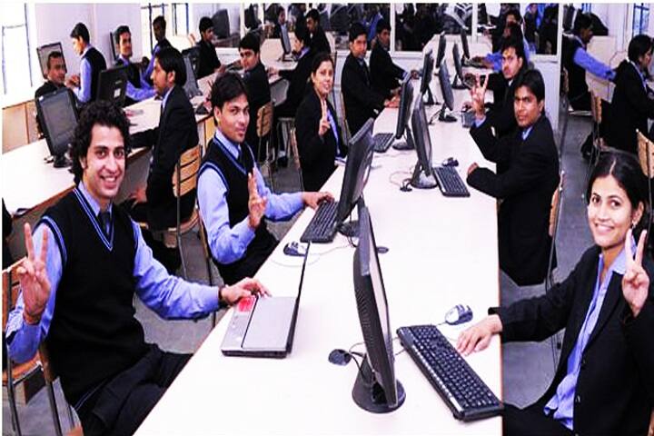 Sir Madanlal Institute of Pharmacy, Etawah campus photo 3