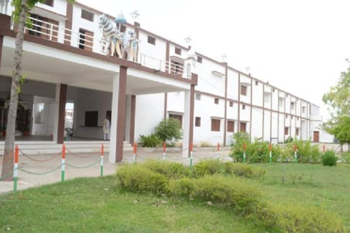 Sukhdev Singh Lavkush Degree College, Banda campus photo 5