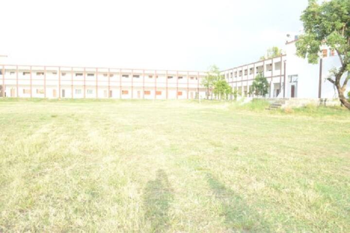 Sukhdev Singh Lavkush Degree College, Banda campus photo 3