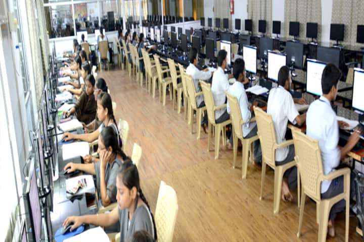 Kakaraparti Bhavanarayana College, Kothapeta campus photo 3