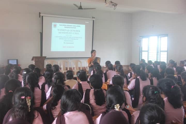 Sacred Heart College, Madanthyar campus photo 3