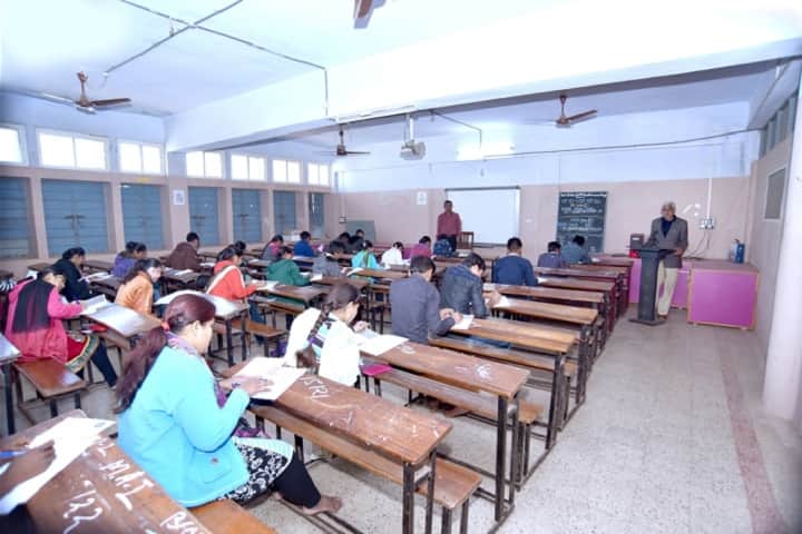 Shah KS Arts and VM Parekh Commerce College, Kapadwanj campus photo 2