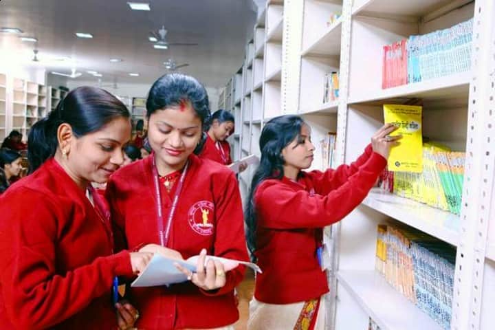 Kripalu Mahila Mahavidyalaya, Pratapgarh campus photo 4