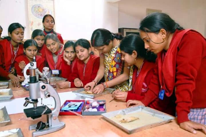 Kripalu Mahila Mahavidyalaya, Pratapgarh campus photo 5