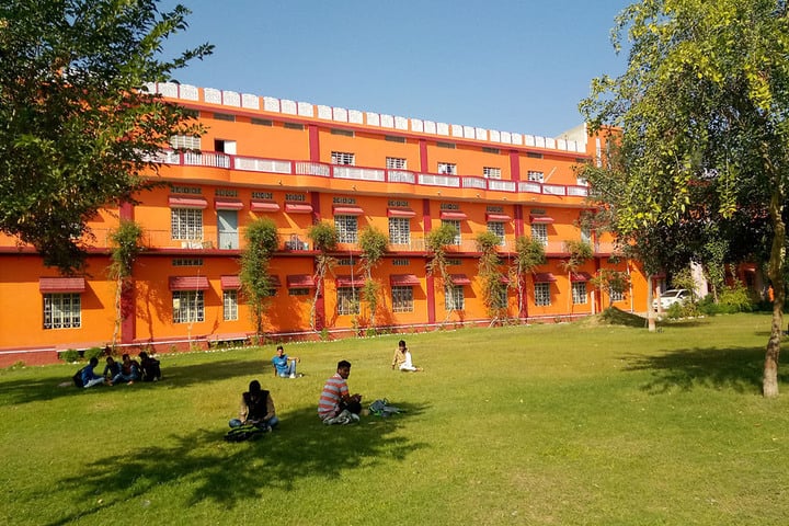Jasveer Memorial PG College, Churu campus photo 2