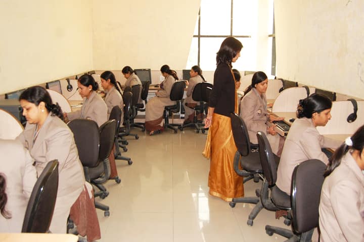 Padmawati Bal Vidhyapeeth, Meerut campus photo 5