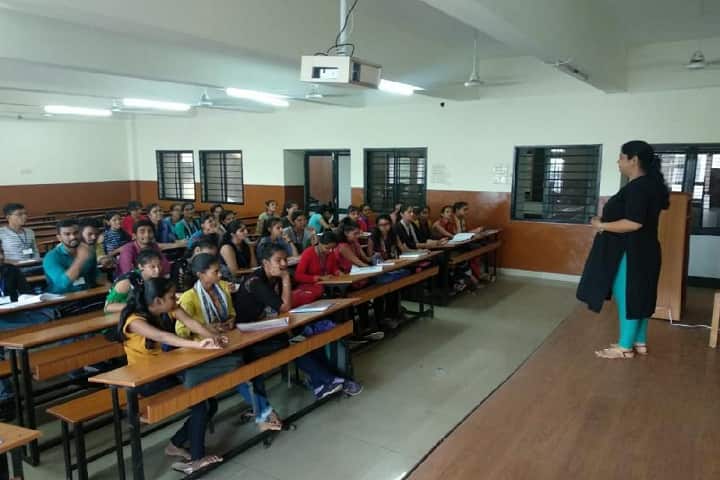 Shri KK Shastri Government Commerce College, Maninagar campus photo 2