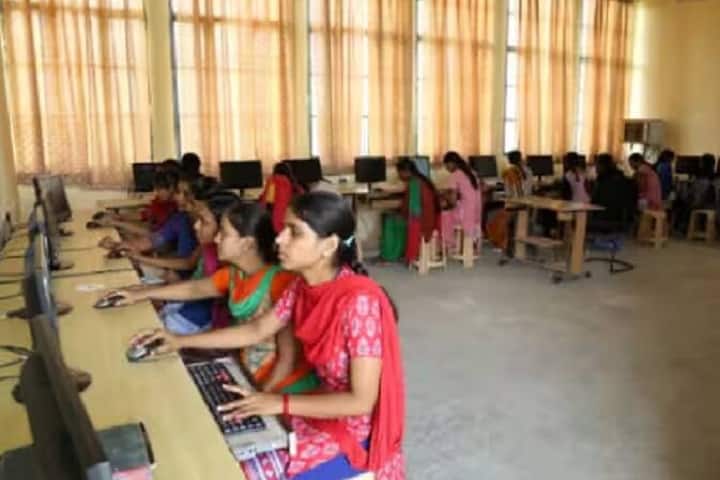 Jeevan Chanan PG Mahila Mahavidyalaya, Karnal campus photo 4