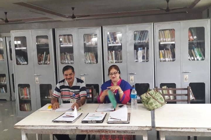 Smt CD Jhobalia Rofel Arts and Smt ISR Achchhariwala Rofel Commerce College, Vapi campus photo 2