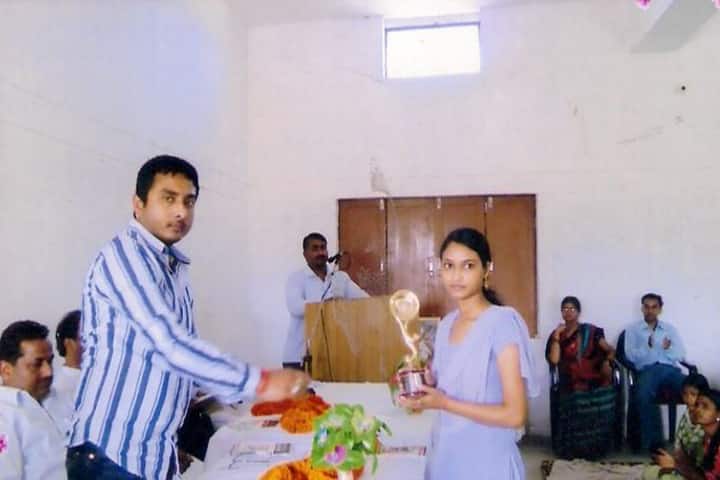 Santram Chaudhary Srimati Rajkali Devi Educational Academy, Basti campus photo 2