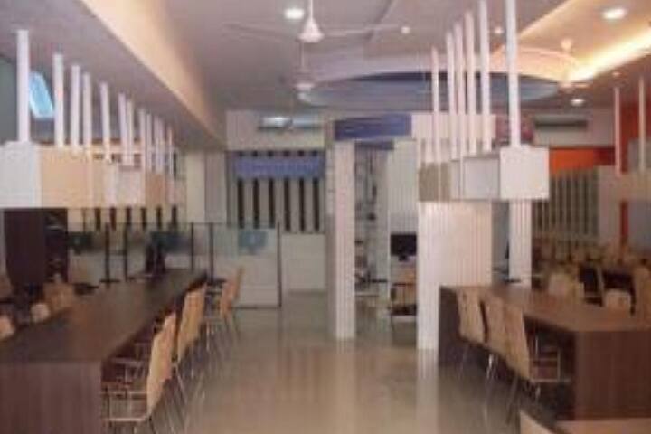 S M Shetty College of Science Commerce and Management Studies, Mumbai campus photo 5