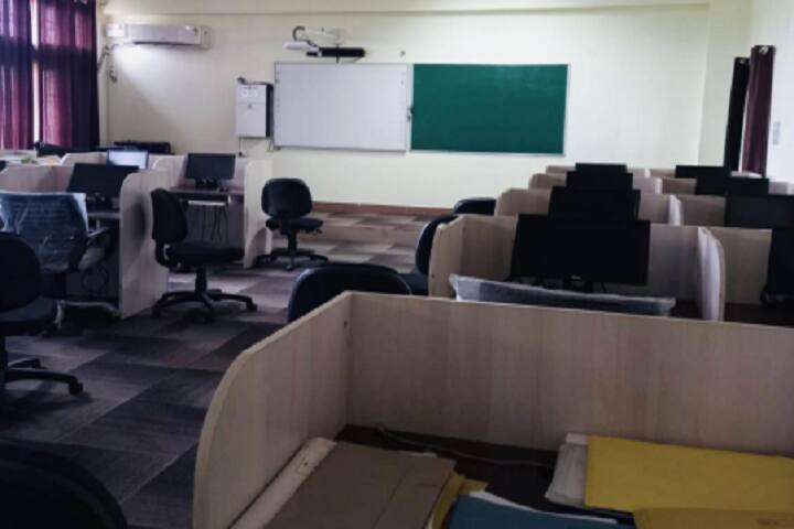 Shaheed Dalbir Singh Government College, Kharkhoda campus photo 5