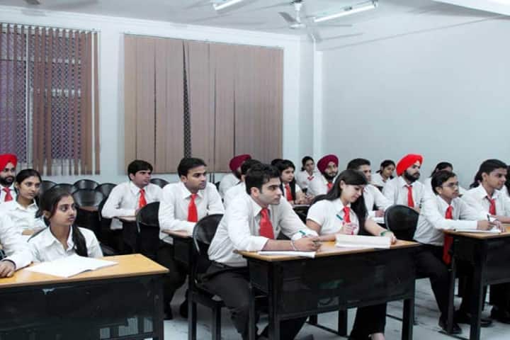 Guru Nanak Institute of Management, New Delhi campus photo 4
