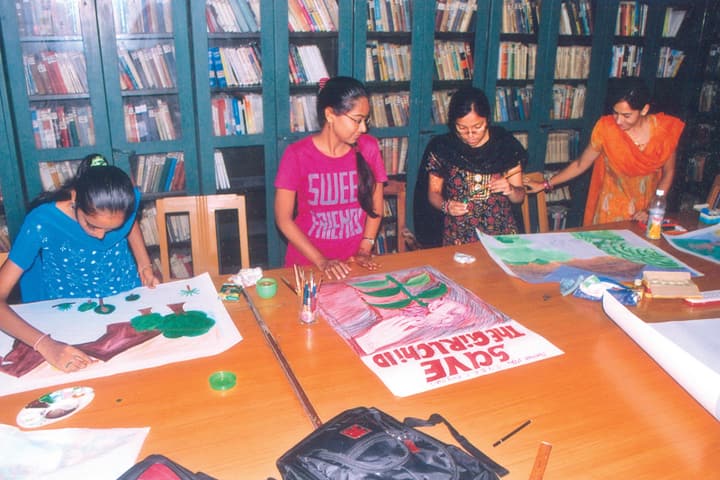 Shree Swaminarayan Arts College, Ahmedabad campus photo 4