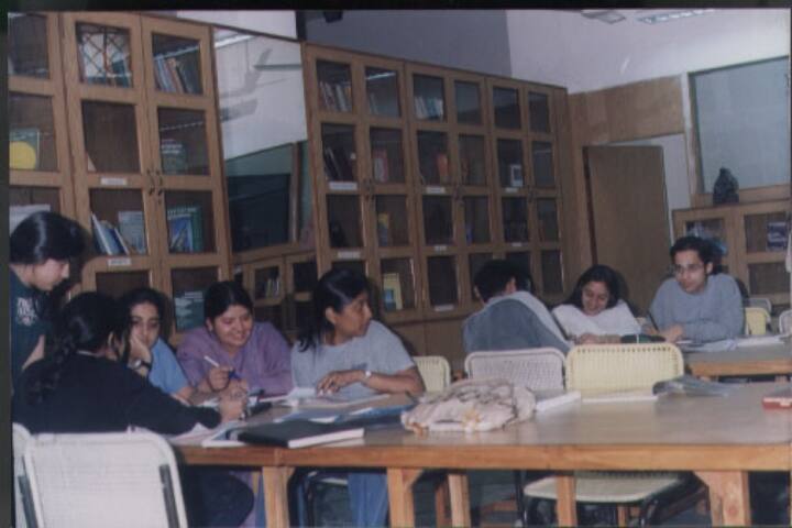 Vastu Kala Academy, Delhi campus photo 4