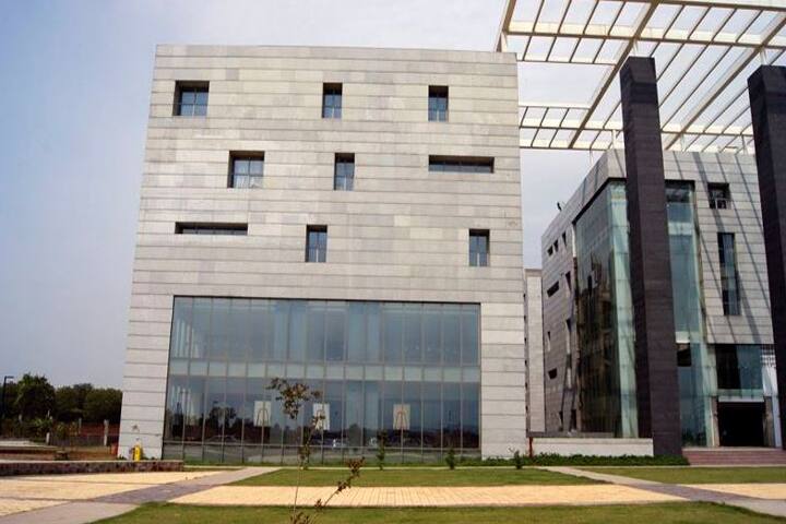 IIMT School of Management, Gurgaon campus photo 4