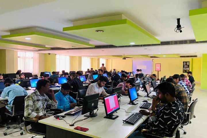 Rawal Institute of Management, Faridabad campus photo 3