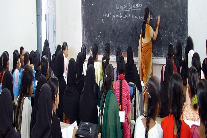 Smt Draupadi Devi Tripathi PG College, Gorakhpur campus photo 4