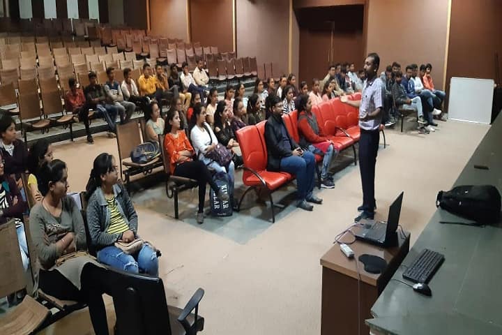 Saraswati College of Commerce BBA and IT, Dhoraji campus photo 4