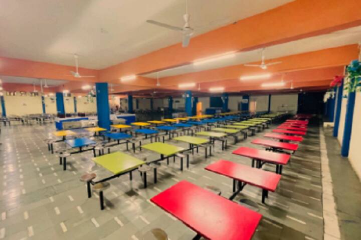 Institute of Mass Communication, IPS Academy, Indore campus photo 4