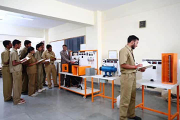 The Oxford Polytechnic, Bangalore campus photo 4