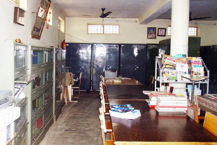 Navyug Arts and Commerce College, Jabalpur campus photo 6