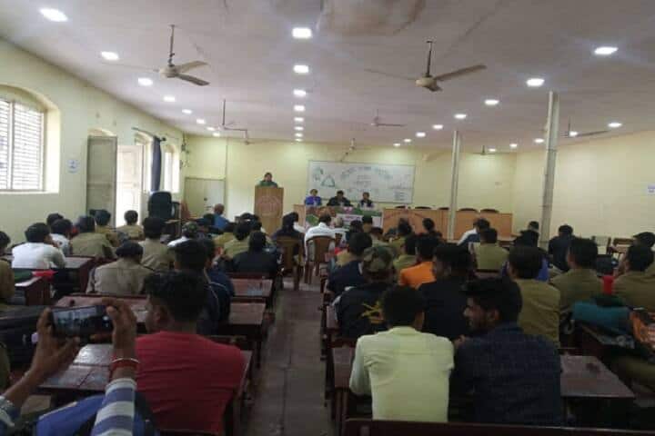Navyug Arts and Commerce College, Jabalpur campus photo 5