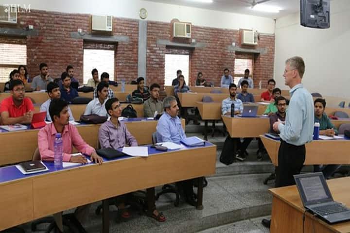 IILM Institute for Higher Education, New Delhi campus photo 3