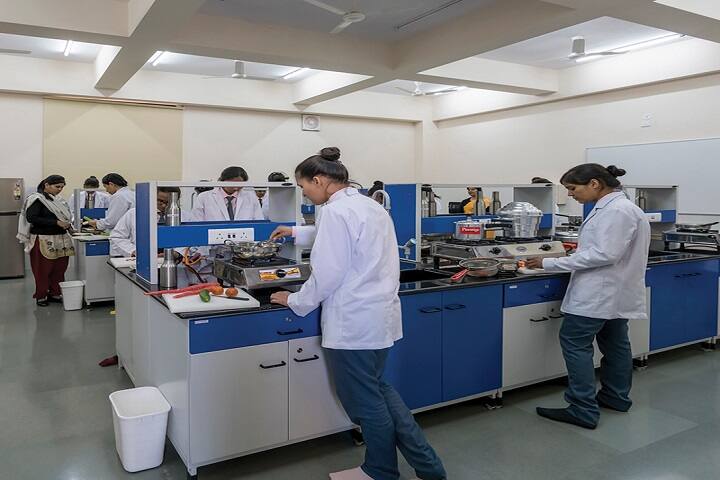 Shri Ratanlal Kanwarlal Patni Girls College, Ajmer campus photo 3