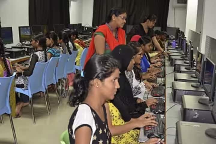 Nishitha Degree College, Nizamabad campus photo 4