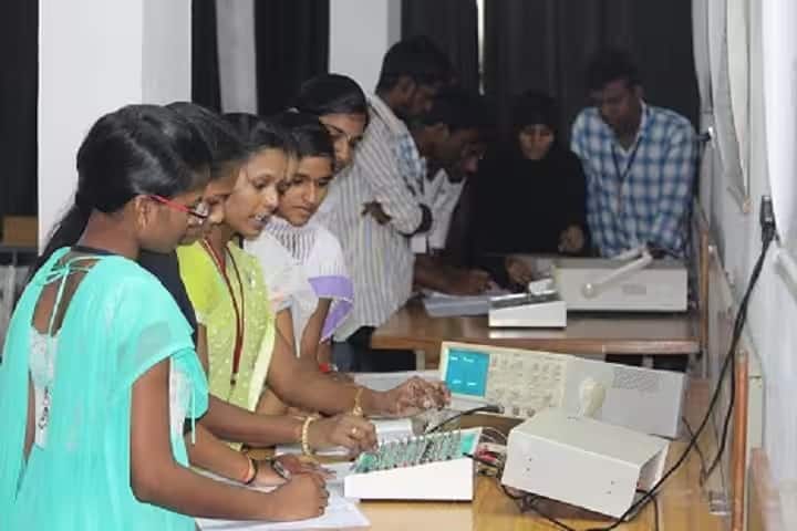 Nishitha Degree College, Nizamabad campus photo 2