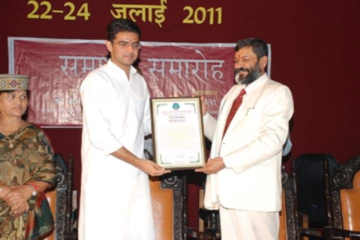 Himachal Pradesh University Centre for Evening Studies, Shimla campus photo 4