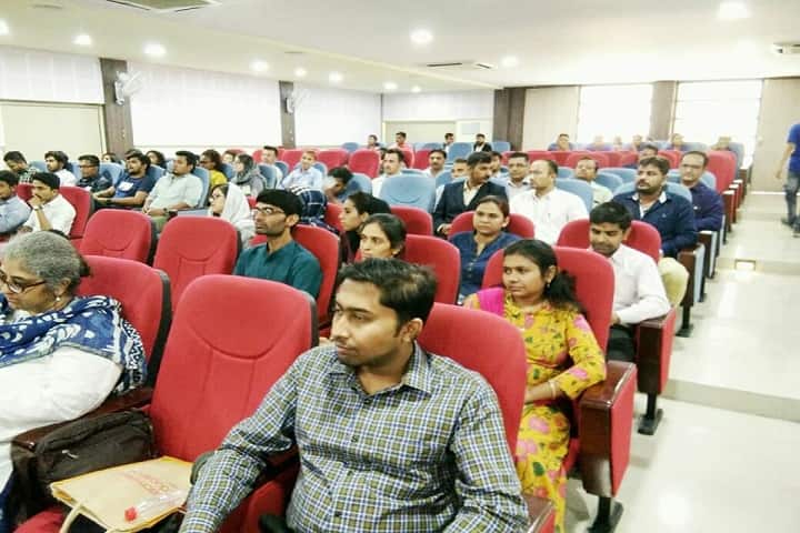 CU Shah College of Engineering and Technology, Surendranagar campus photo 4