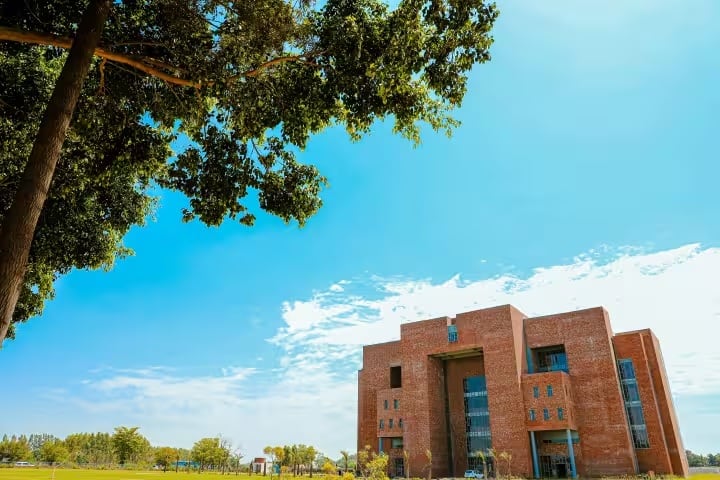 Newton School of AI and Computing, CGC University, Mohali campus photo 3
