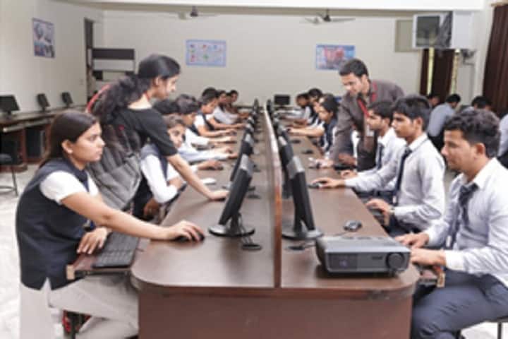 Rudra Institute of Technology, Meerut campus photo 6