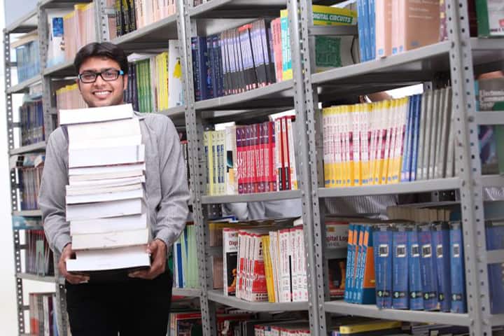 KP College of Management, Agra campus photo 4