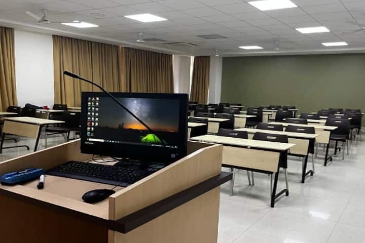 Symbiosis Institute of Business Management, Noida campus photo 5
