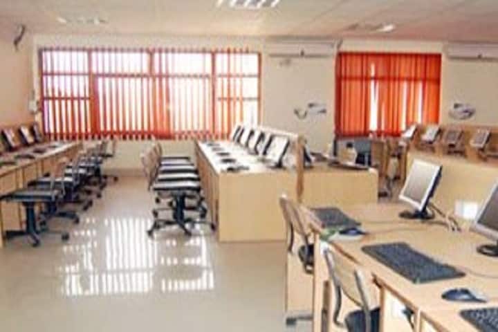 Institute of Management Studies, Saharanpur campus photo 2