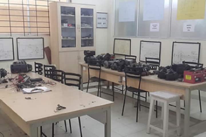Hindustan Electronics Academy, Bangalore campus photo 5