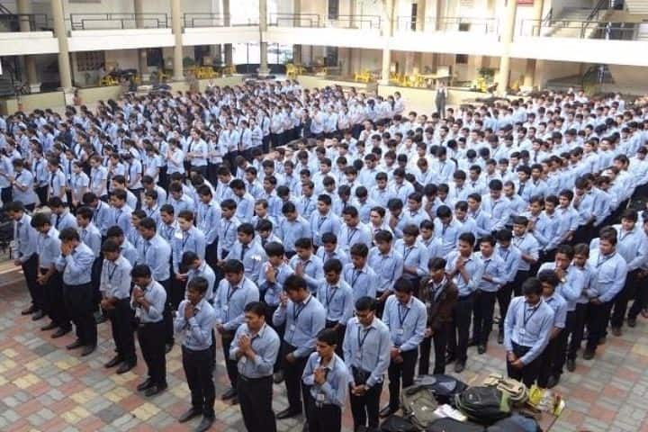 Jaymin School of Fashion Design and Technology, Surat campus photo 2