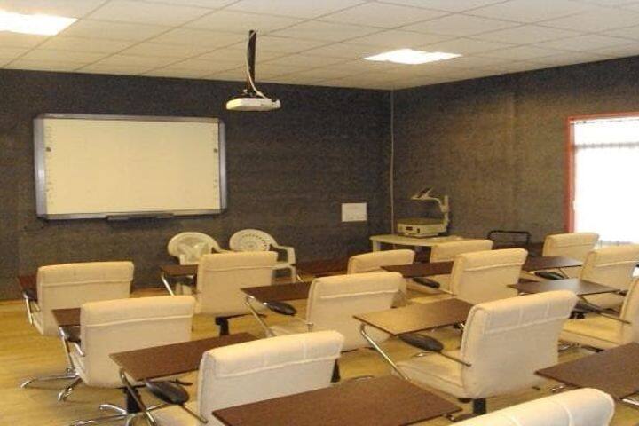 Jaymin School of Fashion Design and Technology, Surat campus photo 4